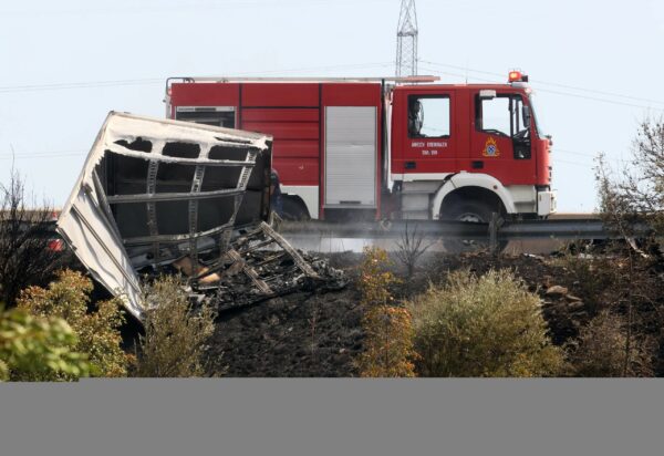 Τραγωδία με 3 νεκρούς στην Εγνατία Οδό: Απο γάμο επέστρεφαν οι επιβάτες των δύο αυτοκινήτων – Εικόνες-σοκ από το σημείο του δυστυχήματος