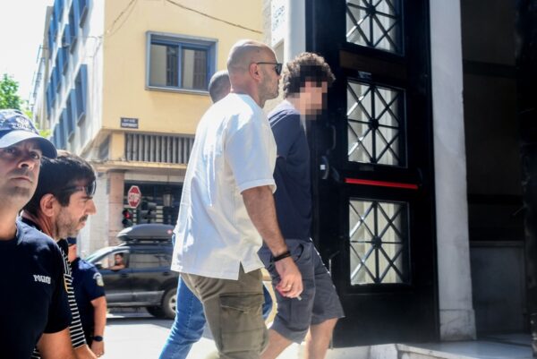 Προφυλακιστέοι ο 25χρονος και ο 21χρονος για τη φωτιά στην περιοχή του Γηροκομείου στην Πάτρα