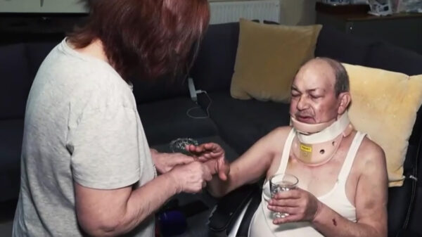 Άγρια ληστεία στο Ίλιον: Ξυλοκόπησαν και πέταξαν 71χρονο καρκινοπαθή από τις σκάλες για 500 ευρώ