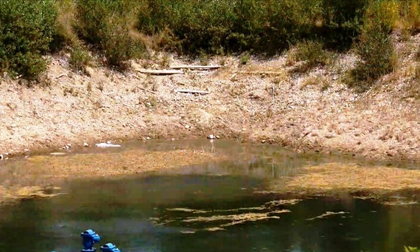 «Θερίζει» η ξηρασία στην Καστοριά – Στέρεψε η κοίτη του Αλιάκμονα