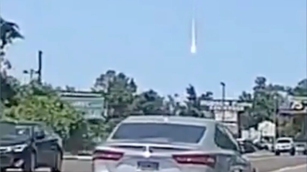 Θραύσμα μετεωρίτη έπεσε σε σπίτι στη Τζόρτζια: Είναι παλαιότερο από την Γη, σύμφωνα με καθηγητή γεωλογίας – Δείτε βίντεο