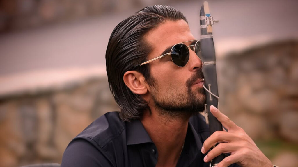 Συγκλονίζει o Άρης Μουγκοπέτρος: «Δεν ξέρω αν θα ξαναπαίξω μουσική και ο λόγος δεν είναι το χέρι μου»