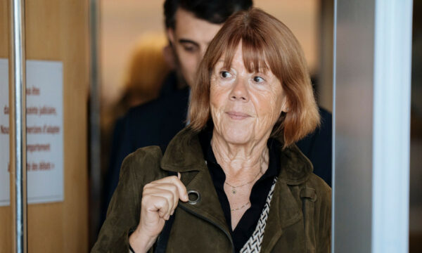 Ζιζέλ Πελικό: Σταμάτησε να της μιλάει η κόρη της – Το σχόλιο στο δικαστήριο που ξεκίνησε «πόλεμο»