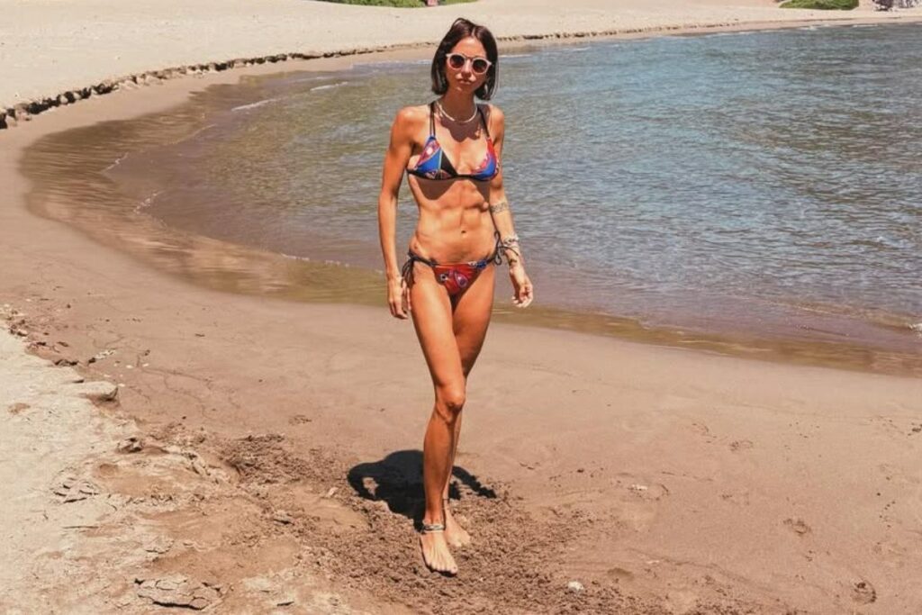 Σοφία Καρβέλα: Πληρωμένη απάντηση για δεύτερη φορά σε κακόβουλα σχόλια – «Παράδειγμα προς αποφυγή. Μη μασάς»