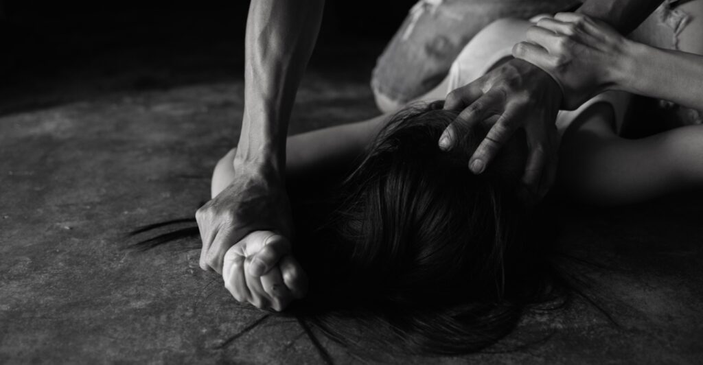 Ρόδος: Σουηδός τηλεστάρ καταδικάστηκε για ομαδικούς βιασμούς – Το σκοτεινό παρελθόν