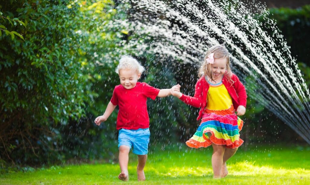 Σε ποια χώρα ζουν τα πιο ευτυχισμένα παιδιά του κόσμου; – Απογοητευτική η θέση της Ελλάδας