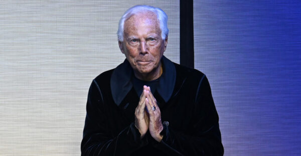 Τζόρτζιο Αρμάνι: Ο σχεδιαστής που άλλαξε για πάντα τον τρόπο που ντύνονται άντρες και γυναίκες