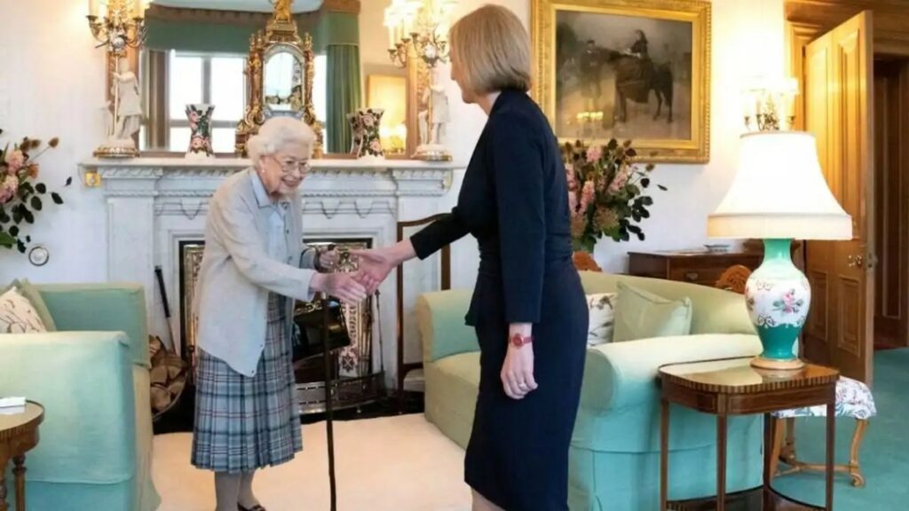 Η αντίδραση της βασίλισσας Ελισάβετ όταν έμαθε ότι πεθαίνει: «Α, τι κρίμα» – Τι ζήτησε από τους γιατρούς της
