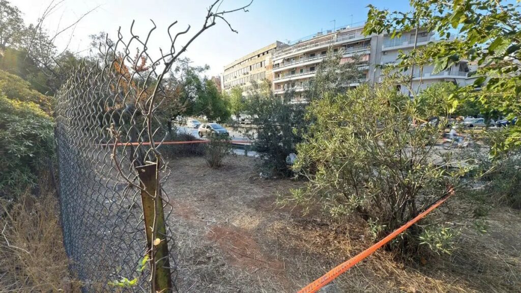 Θρίλερ με το 30 ημερών μωρό που βρέθηκε παρατημένο στην Ακρόπολη – Οι ομοιότητες με το περιστατικό του βρέφους στον Άλιμο