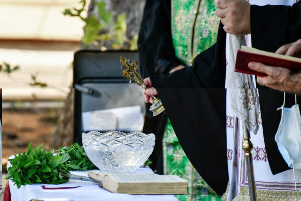 Σχολική άδεια και για τον αγιασμό – Τα δικαιώματα των εργαζόμενων γονέων