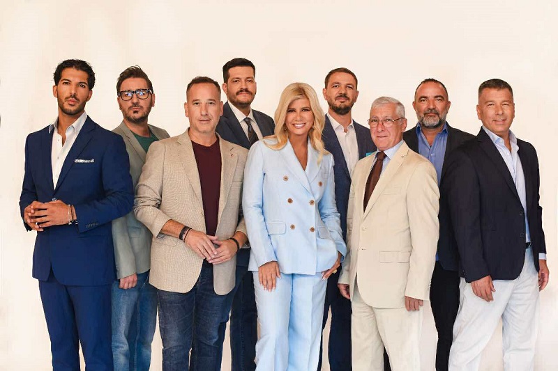 Οι παρέες γράφουν ιστορία… και η φετινή ανανεωμένη τηλεοπτική παρέα της Ζήνας Κουτσελίνη ετοιμάζεται να γράψει τη δική της!