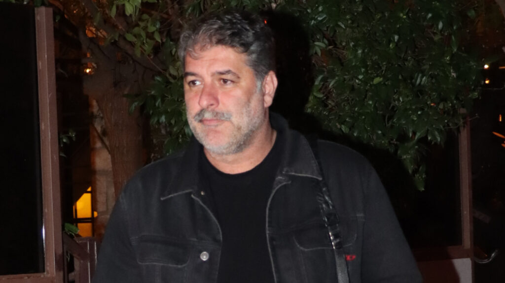 Βασίλης Μπισμπίκης: Ποιος θα πληρώσει τις ζημιές, τι ισχύει με τις ασφαλιστικές και τι προβλέπει ο ΚΟΚ για εγκατάλειψη οχήματος