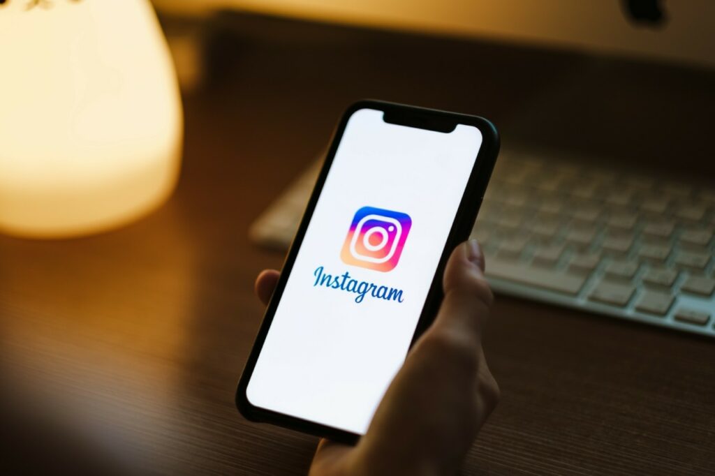 Instagram: Πώς μπορείς να δεις με το ChatGPT ποιοι σε έκαναν unfollow