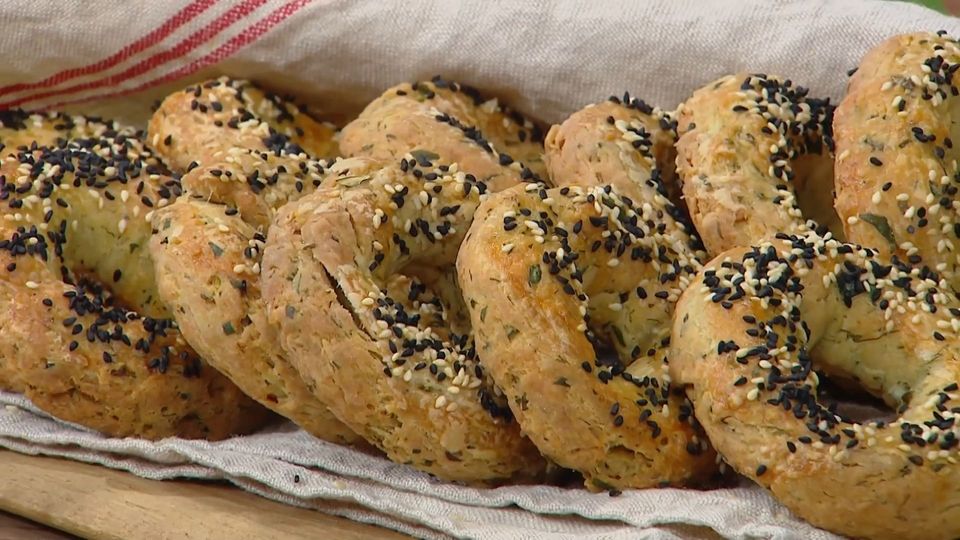 Λαδοτυροκουλουράκια