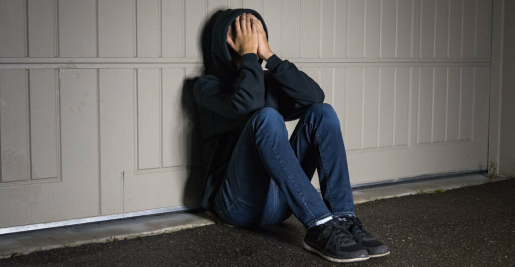 Πώς οι 15χρονοι στην Πάτρα έστησαν καρτέρι στον ανήλικο και τον έστειλαν με κατάγματα στο νοσοκομείο