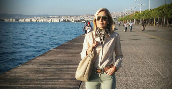 Αδερφοκτονία στη Θεσσαλονίκη: «Έλεγε πολύ καλά λόγια για τον αδερφό της, τον ευχαριστούσε που τη στήριζε», λέει φίλη της 59χρονης