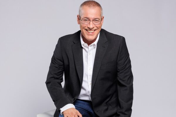  «Σαββατοκύριακο με τον Μάνεση» θα περνάμε από το Σάββατο 13 Σεπτεμβρίου