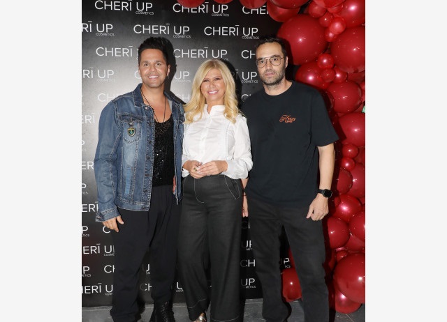 “CHERĪ UP” Cosmetics: 4 χρόνια ομορφιάς και καινοτομίας για το πιο girly beauty brand!