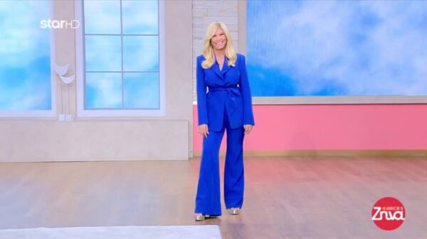 Ζήνα Κουτσελίνη: Η μαντινάδα που της αφιέρωσε συνεργάτης της στην σημερινή της πρεμιέρα