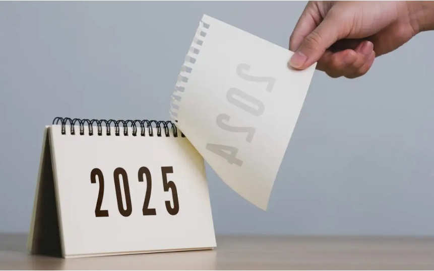 Αργίες 2025: Ποιες έχουν απομείνει μέχρι το τέλος του χρόνου και πότε θα κάτσουμε 4 ολόκληρες ημέρες