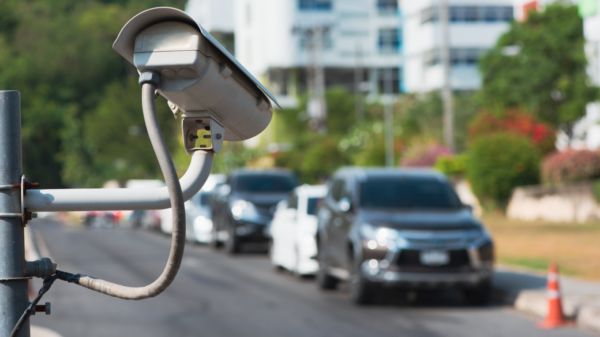 Έρχεται ο ΟΔΥΣΕΑΣ που θα στέλνει τις κλήσεις στο κινητό – Πώς το νέο σύστημα καμερών θα πιάνει τους παραβάτες οδηγούς