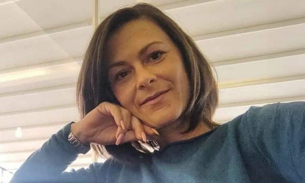 Καρέ – καρέ η άγριαn δολοφονική επίθεση στη Γαρυφαλλιά Κολλιοπούλου από τον σύντροφο της – Φωτογραφίες ντοκουμέντα