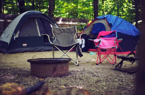 Μεσσηνία: Πώς έγινε το διπλό φονικό στο κάμπινγκ – Αναζητούν τον μαυροντυμένο οδηγό μηχανής που εγκατέλειψε το σημείο