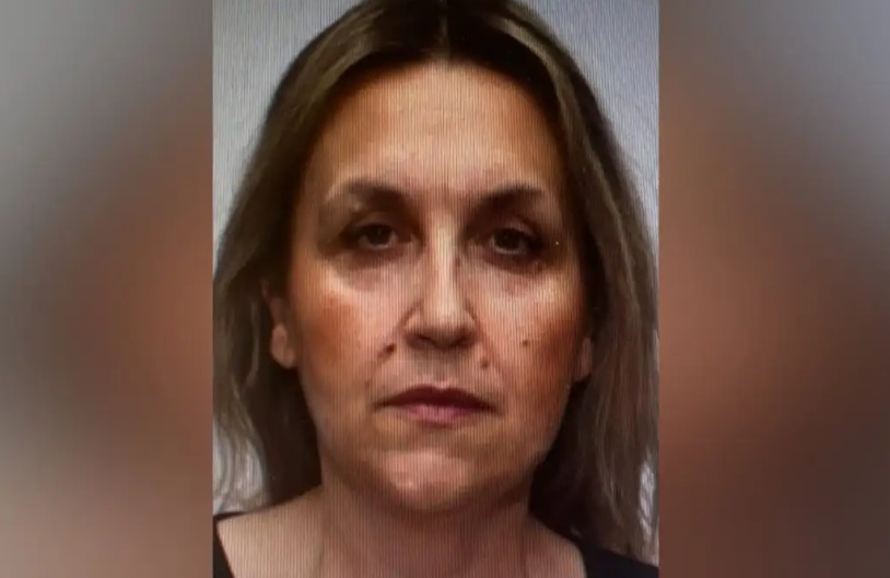 Τρίκαλα: Ο 18χρονος έσφιγγε με πετσέτα τον λαιμό της μητέρας του μέχρι να ξεψυχήσει