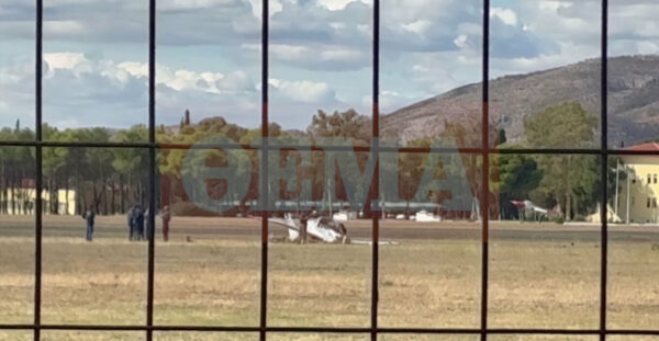 Πώς έγινε το ατύχημα με το εκπαιδευτικό αεροσκάφος στο Τατόι – Στο νοσοκομείο οι δύο πιλότοι