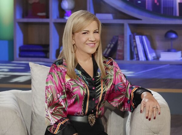 Δέσποινα Μοιραράκη: Ποια είναι η σχέση της παρουσιάστριας με τις «υποψήφιες νύφες» της;