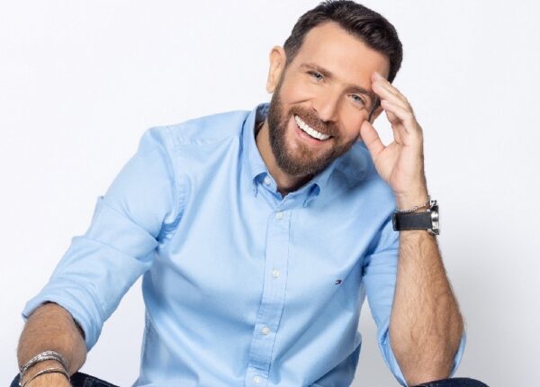 «Ώρα για ψυχαγωγία», με τον Θανάση Πάτρα!