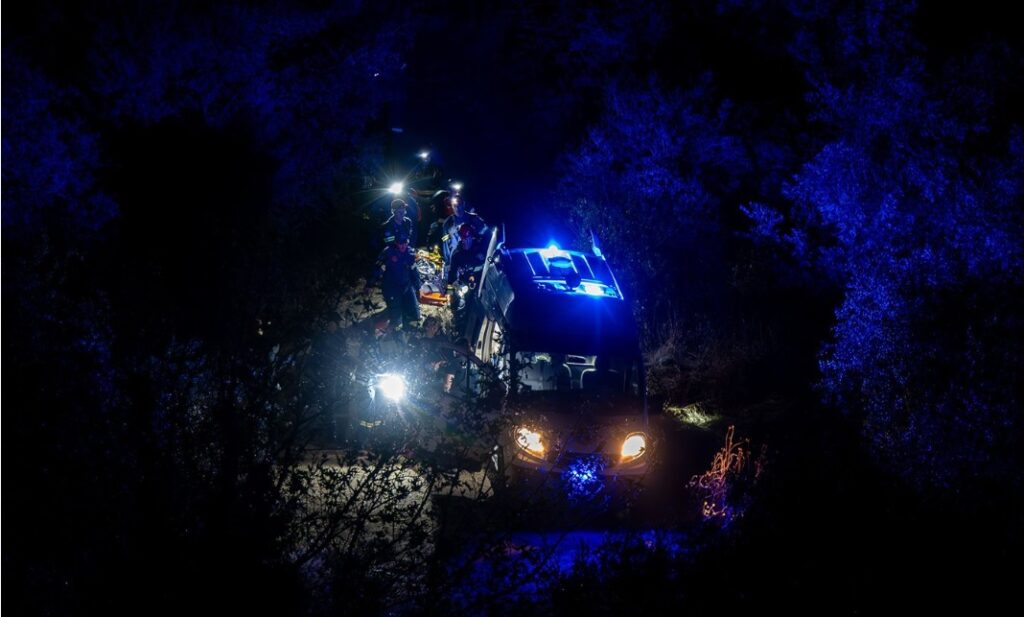 Υπέκυψε στα τραύματα του τελικά ο άνδρας που εγκλωβίστηκε σε σπηλιά στη Λάρισα