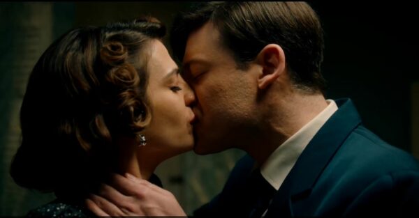 Το Σπίτι Δίπλα Στο Ποτάμι: Πιάνουν επ’αυτοφώρω την Μελισσάνθη να φιλιέται με τον Άγγελο και η Πολυξένη πέφτει θύμα του Πασχάλη!