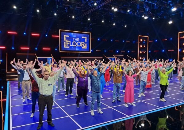 Το “The Floor”  η πιο εντυπωσιακή αρένα γνώσεων  με τον Γιώργο Λιανόα κάνει πρεμιέρα απόψε!