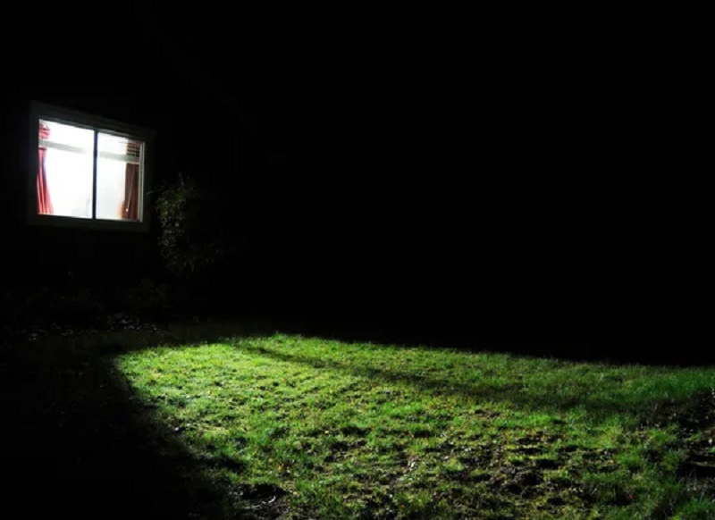 Σοκ για γυναίκα στην Κρήτη: Άνδρας αυνανιζόταν έξω από την αυλή της – Προσπάθησε να μπει στο σπίτι