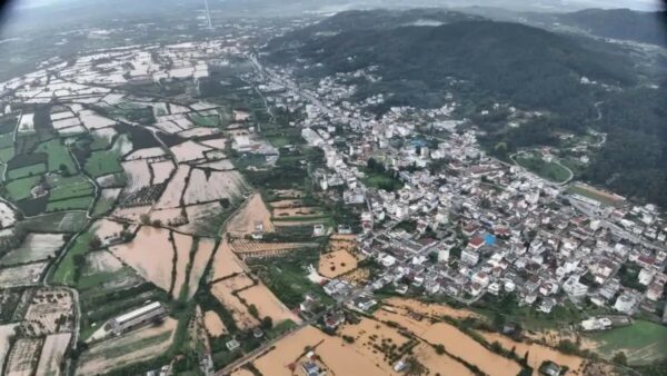 Κακοκαιρία: Συγκλονιστικές εικόνες από ψηλά αποτυπώνουν το μέγεθος της καταστροφής στη Φιλιππιάδα και την Καστοριά