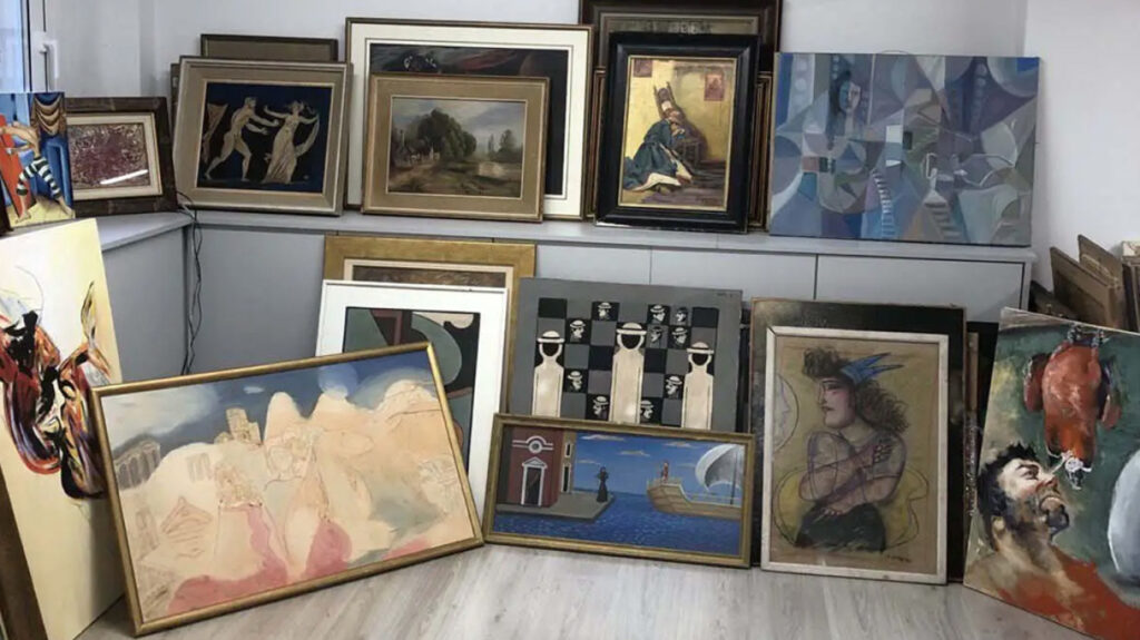 Καθηγητής στη σχολή αστυφυλάκων και «ειδικός» στο real estate ο δικηγόρος – «εγκέφαλος» του κυκλώματος με τους πλαστούς πίνακες