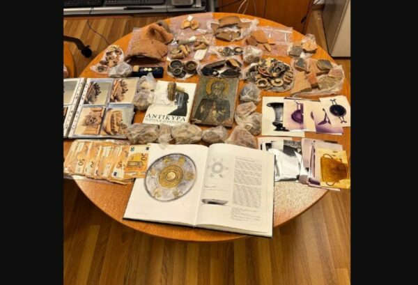 Εξάρθρωση μεγάλου διεθνούς δικτύου αρχαιοκαπηλίας από την Europol – Συνελήφθη 60χρονος Έλληνας με εκατοντάδες αρχαία αντικείμενα στην κατοχή του