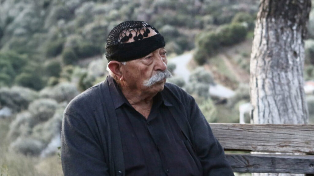 Μόνο με παντρειά θα τελειώσει η βεντέτα στα Βορίζια – Ο παππούς Φραγκιαδάκης, παντρεμένος με Καργάκη, μιλά για τους σασμούς που απέτυχαν