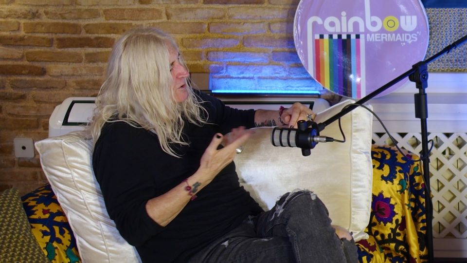 Νίκος Καρβέλας: Άκουσα γνωστότατο Έλληνα συνθέτη και τραγουδιστή και με πήραν τα γέλια. Mπροστά του είμαι η Μαρία Κάλλας