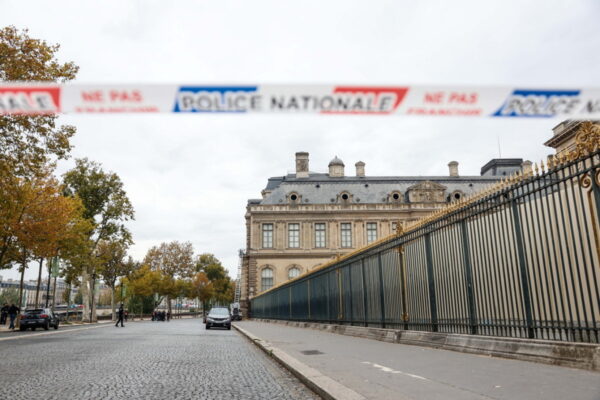 Συνελήφθη και το τέταρτο μέλος της σπείρας για την κλοπή του αιώνα στο Λούβρο – Τον έπιασαν στο Παρίσι