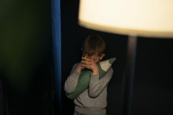 «Χαμόγελο του Παιδιού»: 858 αναφορές για σωματική κακοποίηση παιδιών μέχρι τον Οκτώβριο – «Η κατάσταση έχει ξεφύγει»