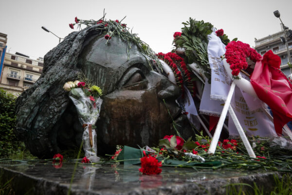 17 Νοεμβρίου – Επέτειος Πολυτεχνείου: Ποιοι τηρούν αργία και ποιοι εργάζονται κανονικά, οι κυκλοφοριακές ρυθμίσεις στην Αθήνα