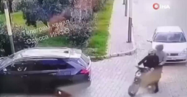 Καταδίωξε τους ένοπλους ληστές του και τους σκότωσε με το αυτοκίνητό του- Βίντεο ντοκουμέντο