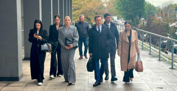 Φορτισμένη η Τούνη στη δίκη για το revenge porn: «Θέλω τιμωρία για τους δύο που είχαν ως στόχο να με καταστρέψουν, δεν έχω ζητήσει ούτε ένα ευρώ»