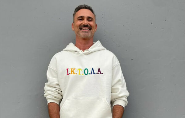 Γιώργος Καπουτζίδης: Το μοναχικό αγόρι από τις Σέρρες που ένωσε δεκάδες παρέες με το ταλέντο του