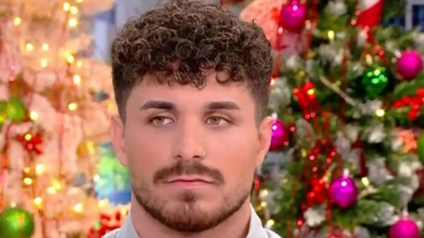 Ο Στέφανος Παπαδόπουλος έβαλε τα κλάματα on air: «Ο Γιώργος Μαζωνάκης να έρθει να με κοιτάξει στα μάτια»