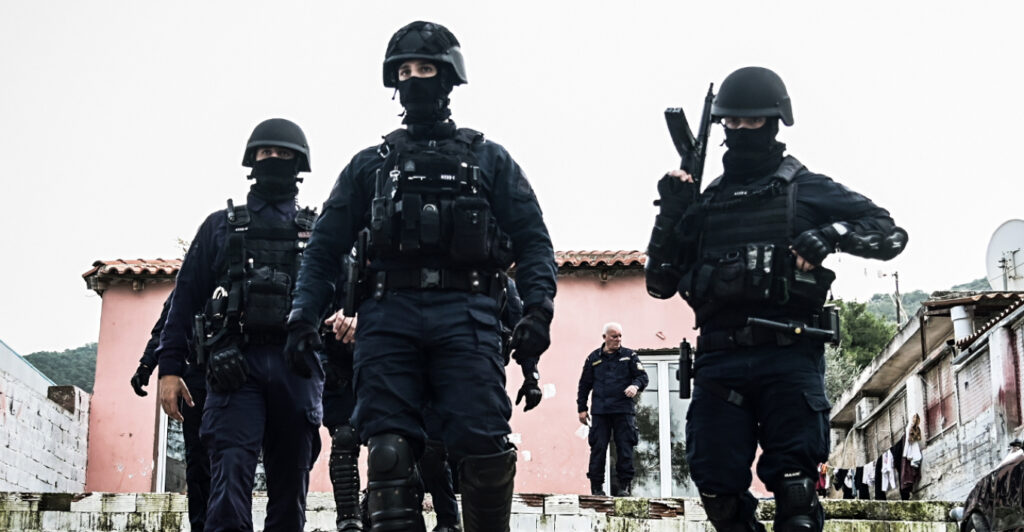 «Από μικρός έδειχνε ποιος είναι…»: Συγκλονίζουν οι συγγενείς της 74χρονης γυναίκας που βιάστηκε και στραγγαλίστηκε το 2004 από τον Κρητικό που συνελήφθη στα Καλύβια