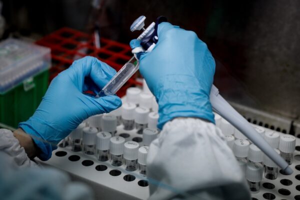 Πέθανε από καρκίνο ένα παιδί στην Ελλάδα που γεννήθηκε από το σπέρμα του Δανού δότη, νοσεί και το αδερφάκι του