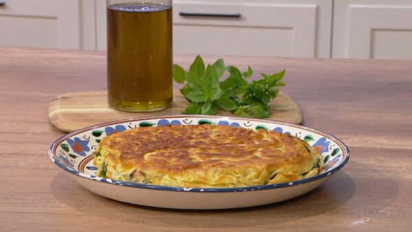 Πίτες στο τηγάνι με μαρούλι και φέτα